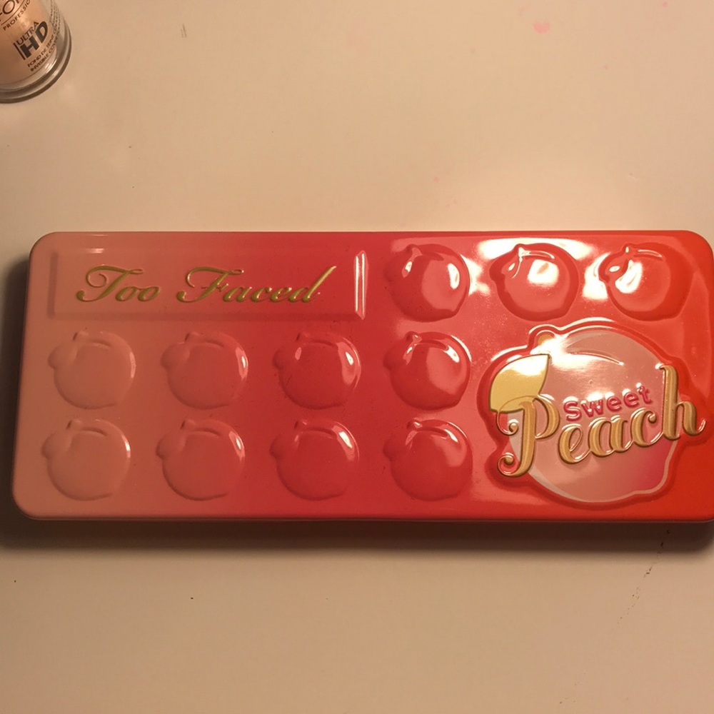 Too Faced Sweet Peach Eyeshadow Palette